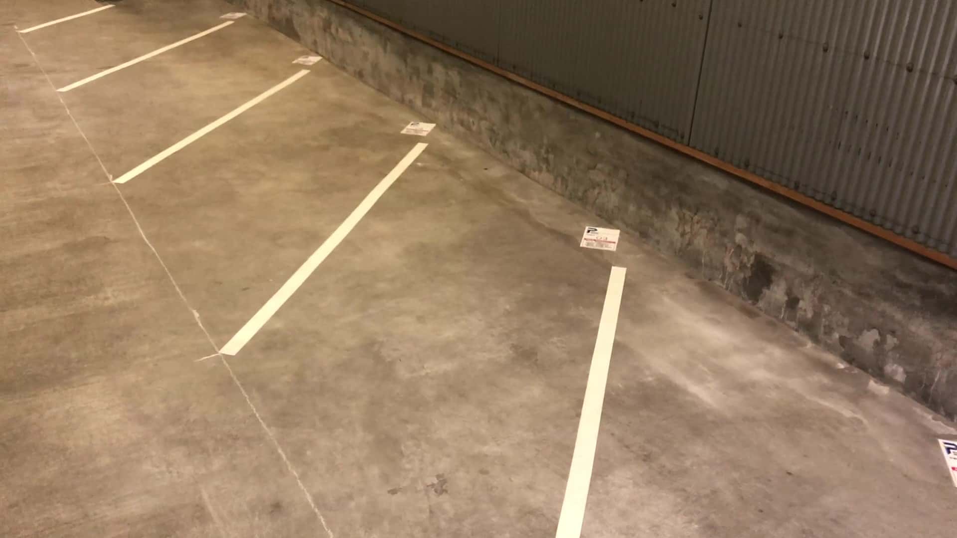 2428 ニリーン三軒家西（三軒家西）  バイク月極駐車場検索「ニリーン」